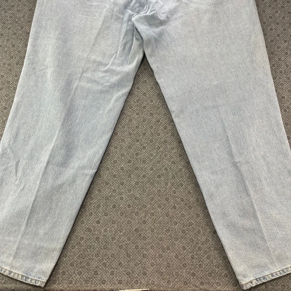 Levis light yellowing